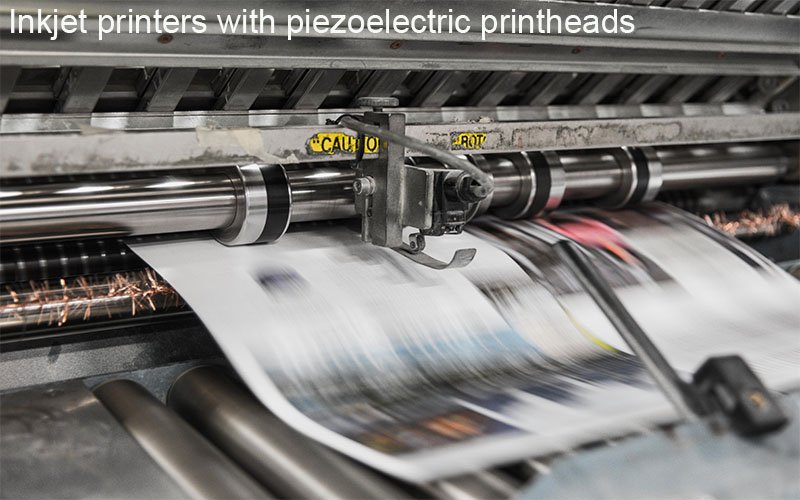 Inkjet printer with piezoelectric printhead